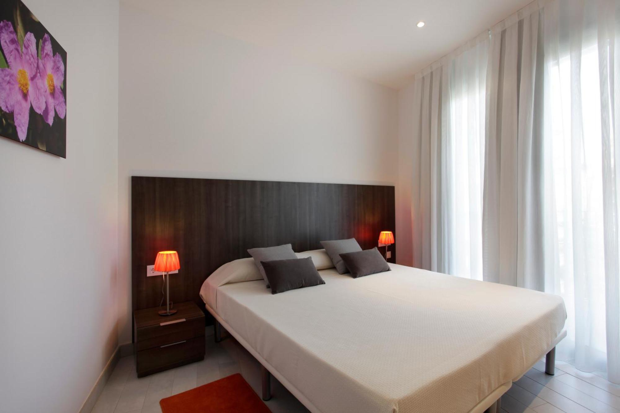 ברצלונה Fisa Rentals Les Corts Apartments מראה חיצוני תמונה